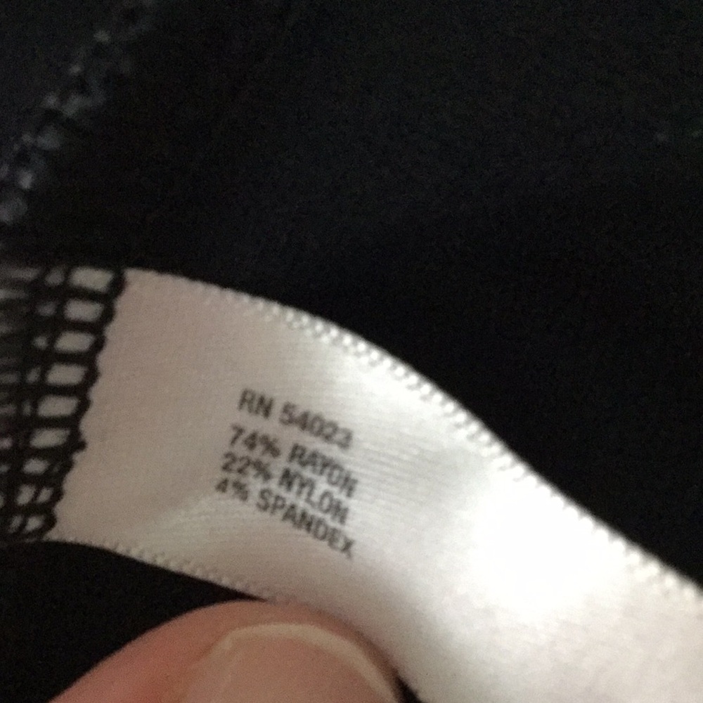 Gap Stretchy sexy black pencil skirt - full zip ๐ - Picture 7 of 7